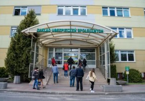 Emeryci muszą to zgłosić do ZUS. Czas tylko do 1 czerwca
