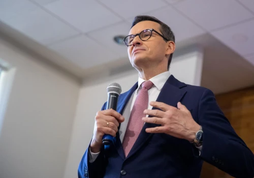 Morawiecki stawia rząd pod ścianą. „Czas tolerowania tego bezprawia się kończy”