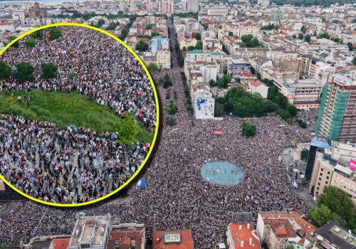 Ogromna manifestacja w Serbii. Tłumy wyszły na ulice, żądają zmiany władzy