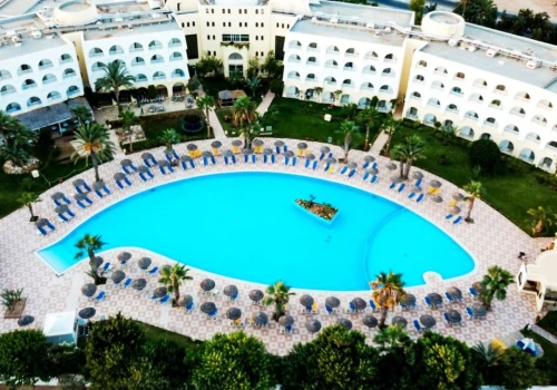 Lato na Dżerbie bez drenowania portfela 💸🍹 Tydzień z all inclusive w 4* hotelu za 1902 PLN 🤯