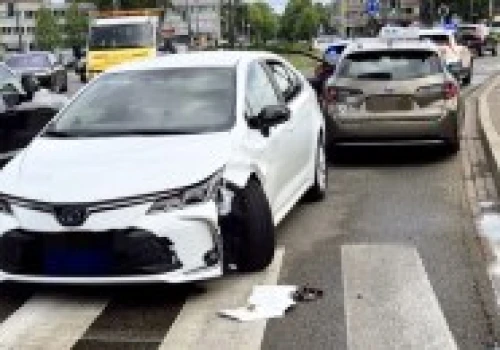 Szalone sceny w centrum Warszawy. SOP ścigał kierowcę Toyoty