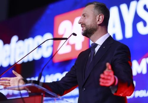 Szef MON leci do Kanady. Weźmie udział w targach CANSEC