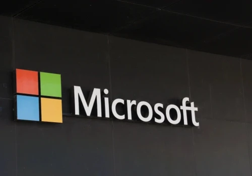 Microsoft wypłaci 900 mln zł za ugodę w sprawie Activision