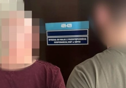 Fałszywy lekarz z Gdyni zatrzymany na gorącym uczynku. Sprzedawał leki przez internet