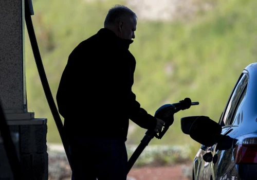 Ekonomiści PKO BP: w danych o sprzedaży detalicznej widać „petroturystów”