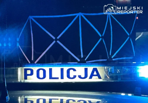 Tragiczny wypadek pod Warszawą. Pijany, z aktywnymi zakazami dachował autem