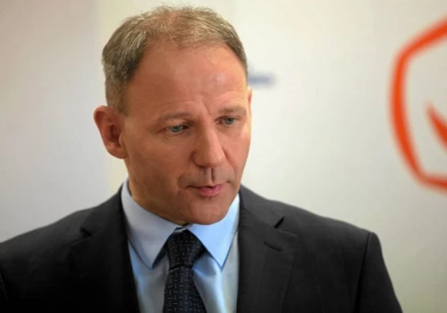 Seria wulgarnych wpisów Protasiewicza