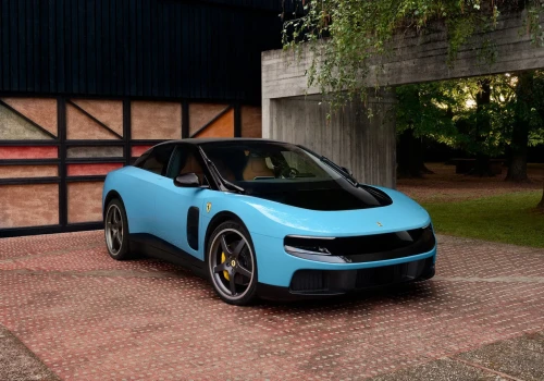 Oto nowe Ferrari Luce. Najbrzydszy samochód w historii