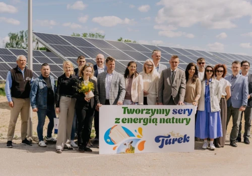Mleczarnia Turek otworzyła farmę fotowoltaiczną. Inwestycja powstała w Światowym Dniu Różnorodności Biologicznej