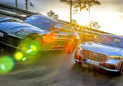 Mercedes klasy S kontra Porsche Panamera – luksusowa hybryda na dwa sposoby. Czy komfort wygra ze sportem? | PORÓWNANIE