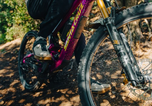 Cichsza piasta, bardziej podatna obręcz i mniej szarpania. Takie MTB rozumiem coraz bardziej
