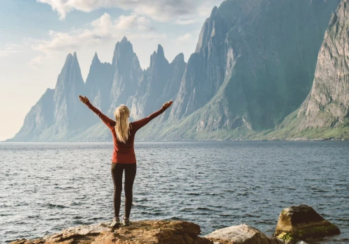 Fiordy wzywają ⛰️🥾 Zbiór wakacyjnych lotów do Norwegii od 132 PLN ✈️☀️
