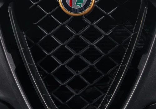 Alfa Romeo uspokaja fanów. Nowe Giulia i Stelvio powstaną, ale trzeba będzie poczekać