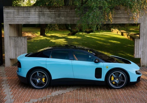 Ferrari pokazało pierwsze elektryczne auto. Luce zrywa z tradycją marki