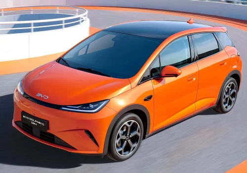 Pierwsze takie auto BYD. Yaris i Clio patrzą z niepokojem