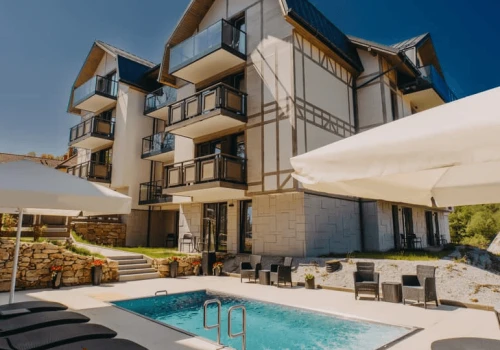 Szklarska Poręba w pięknej odsłonie 🏔️ Butikowy aparthotel z sauną i strefą spa blisko Szrenicy 🧖