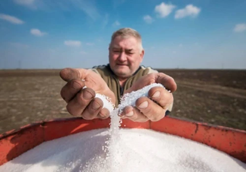 Pomoc nawozowa dla rolników? Decydenci prowadzą narady, ale konkretów nie poznaliśmy