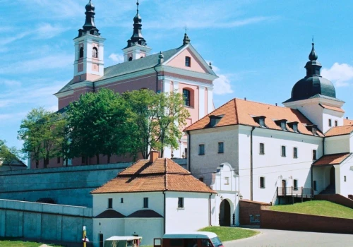 Pokamedulski klasztor na Wigrach. Pustelnia przedsiębiorczych mnichów?