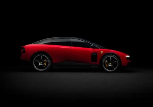 Ferrari Luce – zachwyt, potępienie i giełdowy krach