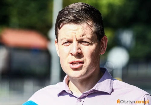 Nowy pomysł na rozładowanie korków przy Galerii Warmińskiej. Radny Adam Andrasz chce... zamienić wjazd z wyjazdem
