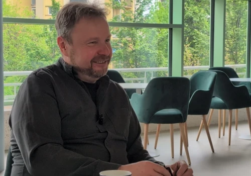 Bogdan Kokotek: Teatr nie przegrywa z TikTokiem. „Ludzie znów chcą żywej kultury”