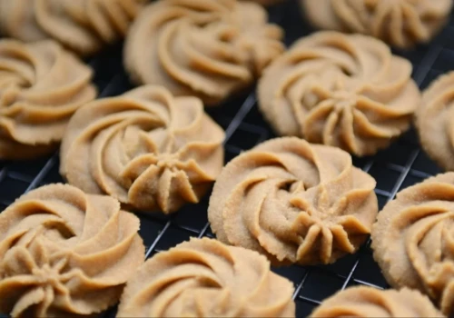 Jak wybrać maszyny do produkcji ciastek do swojej cukierni