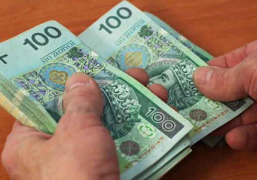 15 tys. zł za dwa miesiące. Praca sezonowa zmienia zasady. Mniej ofert, więcej chętnych