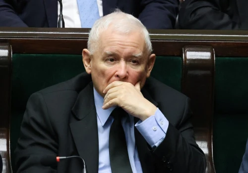 Genialny plan Jarosława Kaczyńskiego? Może pogrzebać prawicę w wyborach
