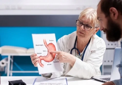 Gastroskopia w Katowicach - kiedy warto zbadać żołądek i przełyk?