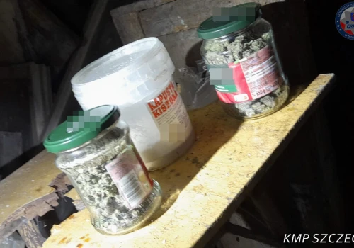 Szczecińscy policjanci przejęli prawie 2 kilogramy narkotyków