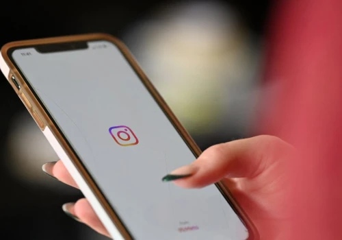 Facebook, Instagram i WhatsApp dostają płatne wersje. Co oferują?