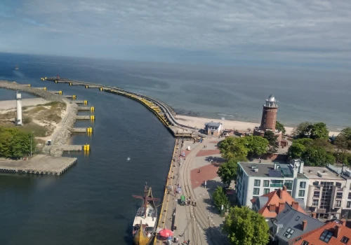 Wakacje w Kołobrzegu 2026. Czy stolica polskiego Bałtyku obroni pozycję lidera?