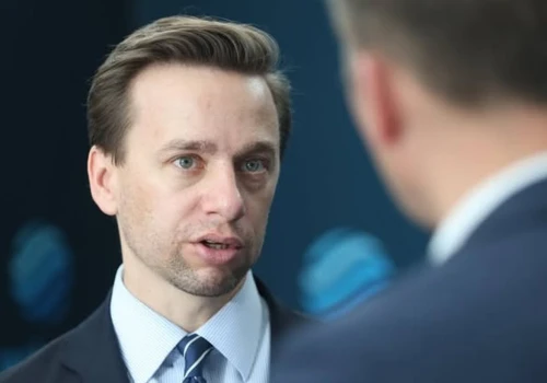 Zbieramy podpisy poselskie za wotum nieufności wobec Cienkowskiej
