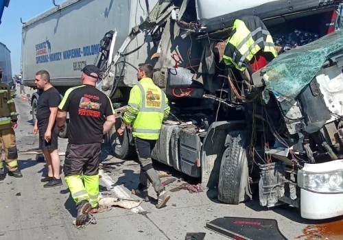 Legnicki strażak ruszył z pomocą, będąc świadkiem wypadku na A4