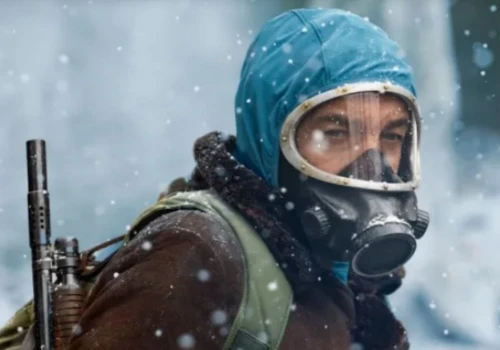 Dystopijny thriller Netflixa z wynikiem 96% od krytyków to serial sci-fi dekady