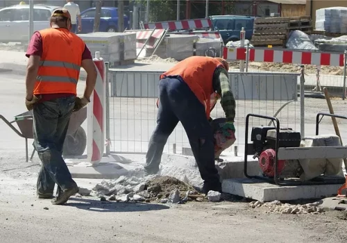 Kolejne alarmujące dane GUS. Liczba pracujących spadła, a bezrobocie rośnie jak w pandemii