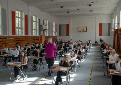 Arkusze maturalne krążyły po sieci. CKE składa kolejne zawiadomienia do prokuratury