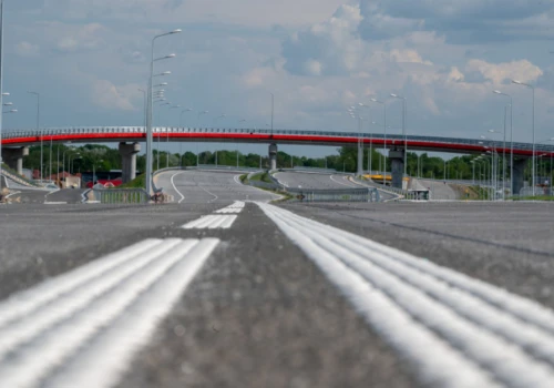 Na kluczową inwestycję drogową dla Warszawy jeszcze poczekamy. Już dziś jest jednak ważna umowa