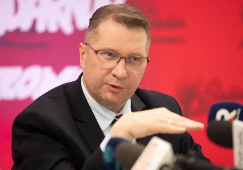 Czarnek: Walczymy o to, by nasze dzieci nie żyły w skrajnym ubóstwie. 