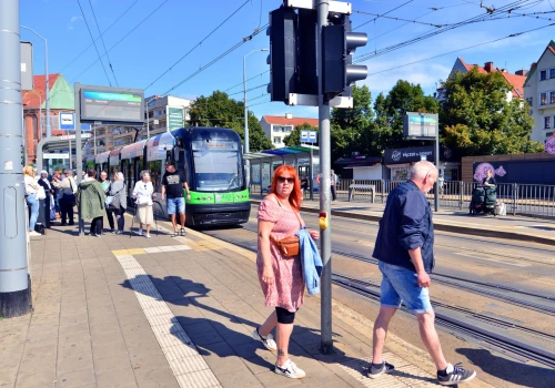 4927 zł czy 5200 zł? Rusza walka o płacę minimalną na 2027 rok