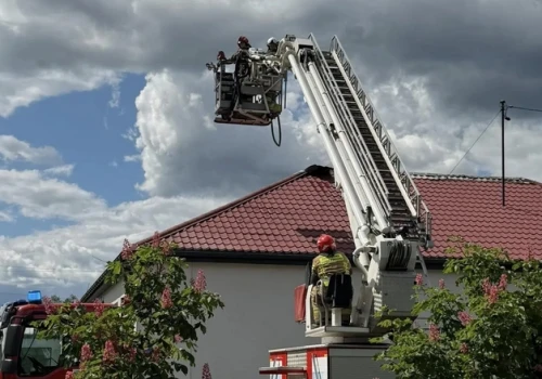 Pożar w szkole podstawowej. Ewakuowano uczniów