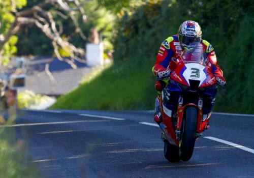 Isle of Man TT z pierwszą śmiertelną ofiarą od 2 lat. Daniel Ingham zginął w kwalifikacjach