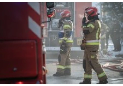 Tragiczny pożar w Poznaniu. Nie żyje 30-latka, dwie osoby są podtrute