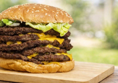 28 maja Światowy Dzień Hamburgera. Gdzie promocje z tej okazji?