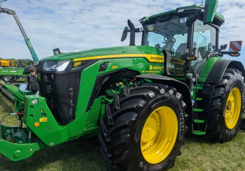 Nie najmocniejszy 8R, ale najbardziej sensowny? John Deere 8R 280