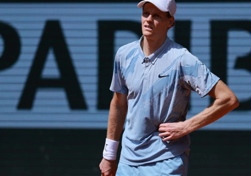 Sinner tłumaczy się po sensacyjnej porażce na Roland Garros