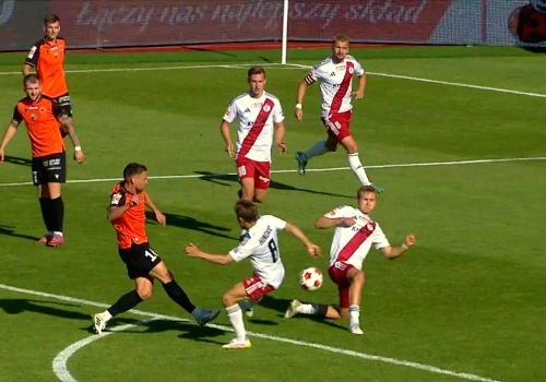 Piłka nożna: Chrobry Głogów pierwszym finalistą baraży o awans do Ekstraklasy