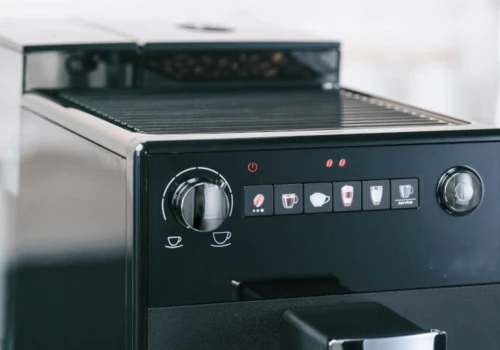 Ten ekspres mieści się wszędzie. Melitta Latticia ma 20 cm i potaniała