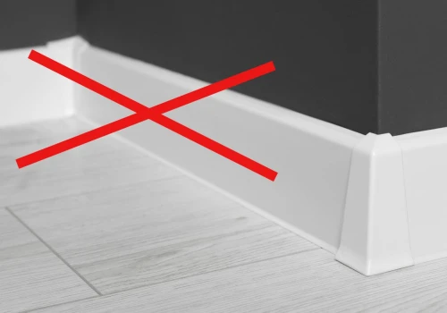 Białe listwy przypodłogowe żegnają się z pierwszym miejscem. Nadchodzi nowy trend