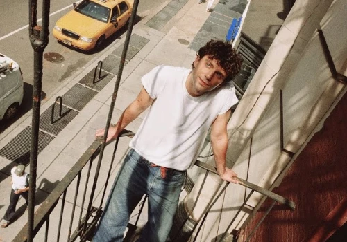 MARK AMBOR – New York Confident